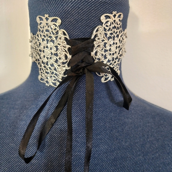 Silver Corset Tie Style Choker Necklace - Picture 3 of 7
